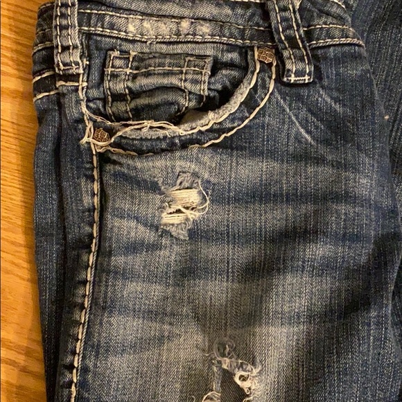 Jeans - Picture 2 of 4